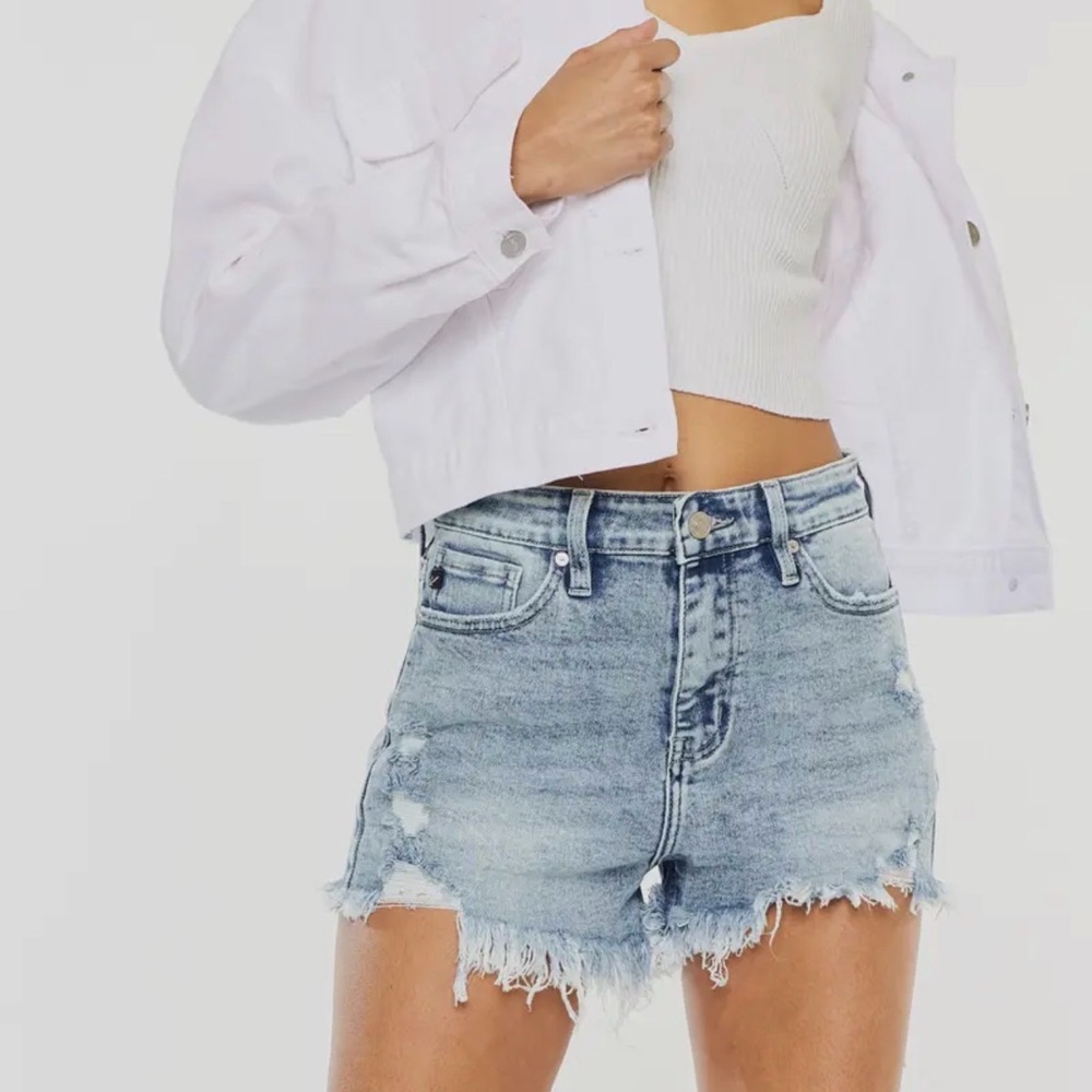 KanCan- Distressed Jean Denim Shorts- Size Large